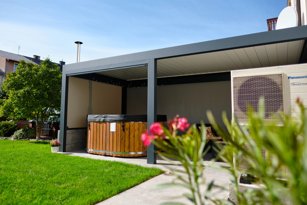 Restorāna terase zem Sunwinner WIN CLIMATIC S500 pergolas